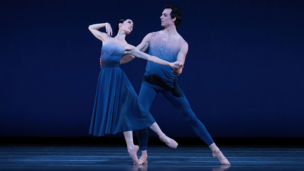 Beckanne Sisk and Chase O’Connell in Silas Farley’s Four Loves. Photo by Amitava Sarkar. Photo courtesy of Houston Ballet. 