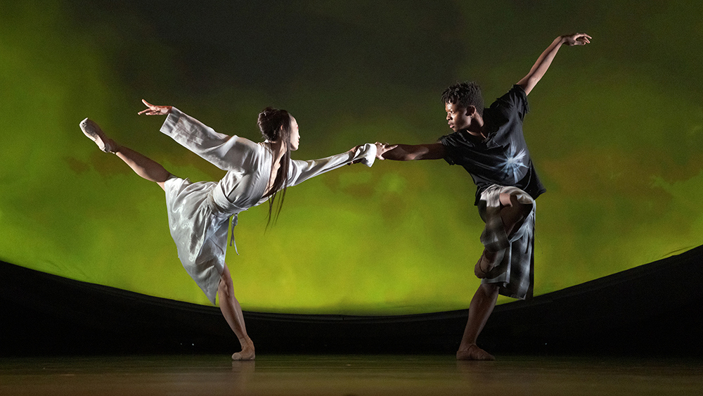 Koto Ishihara and Siphesihle November in MADDADDAM. Photo by Karolina Kuras.